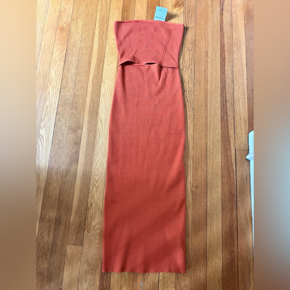 Elegant Orange Sleeveless Dress